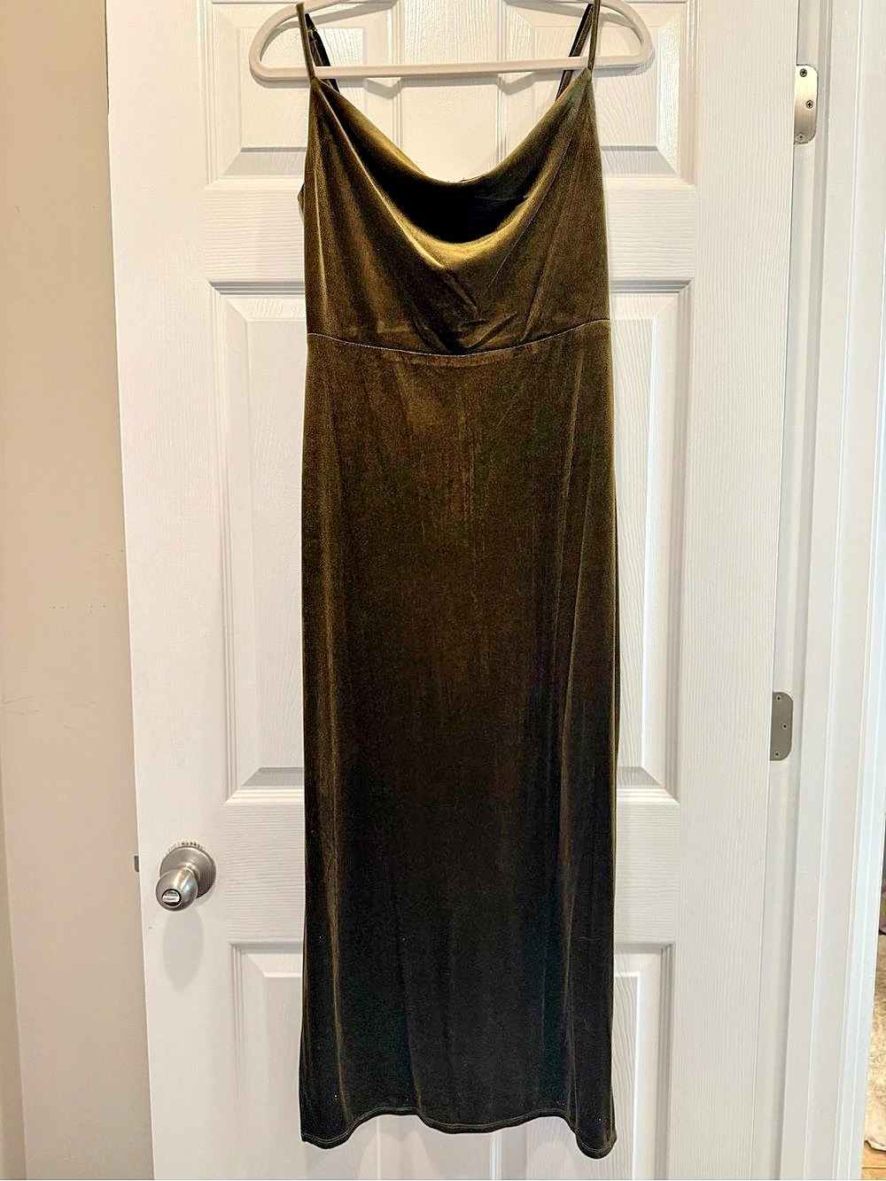 Maxi Velvet Cowl Neck Dress in Olive Size 8 Like New